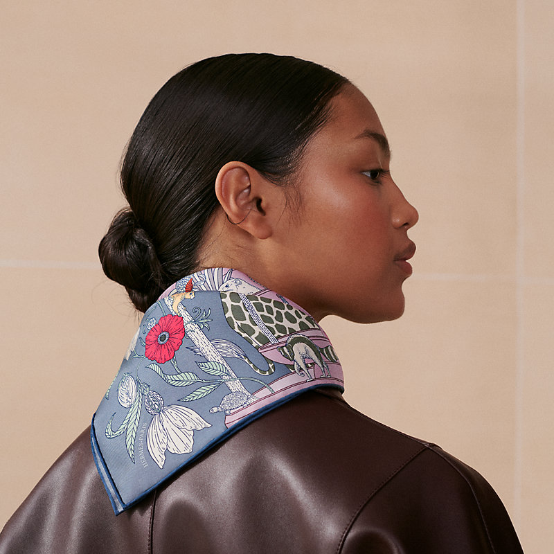 Precious Paradise Detail scarf 45 | Hermès Macau SAR Precious Paradise Detail scarf 45 | Hermès Macau SAR
